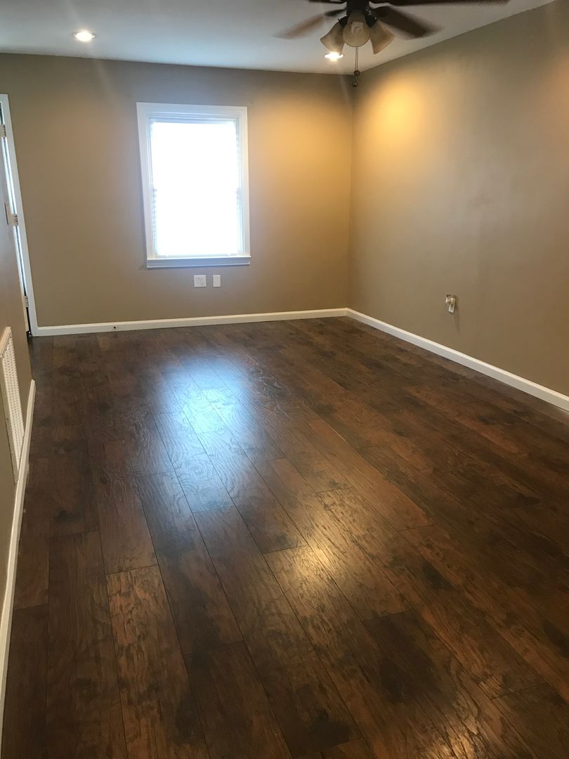 Greenville House: 3706 East North Street #M8