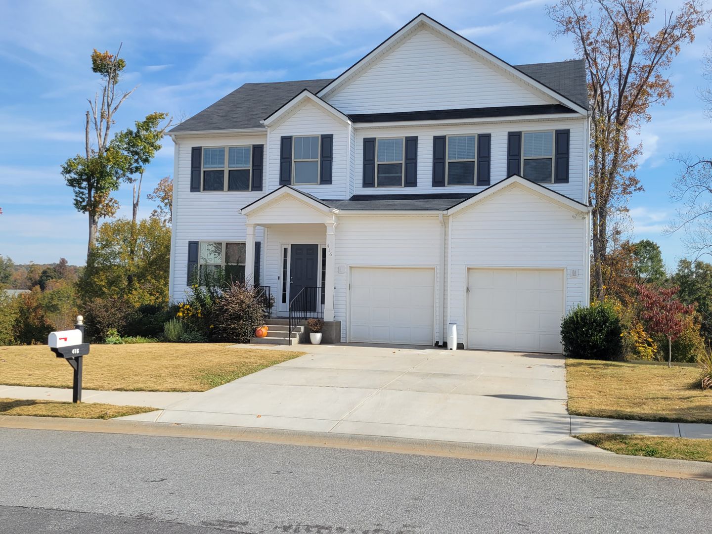 Simpsonville House: 416 Jones Peak Dr
