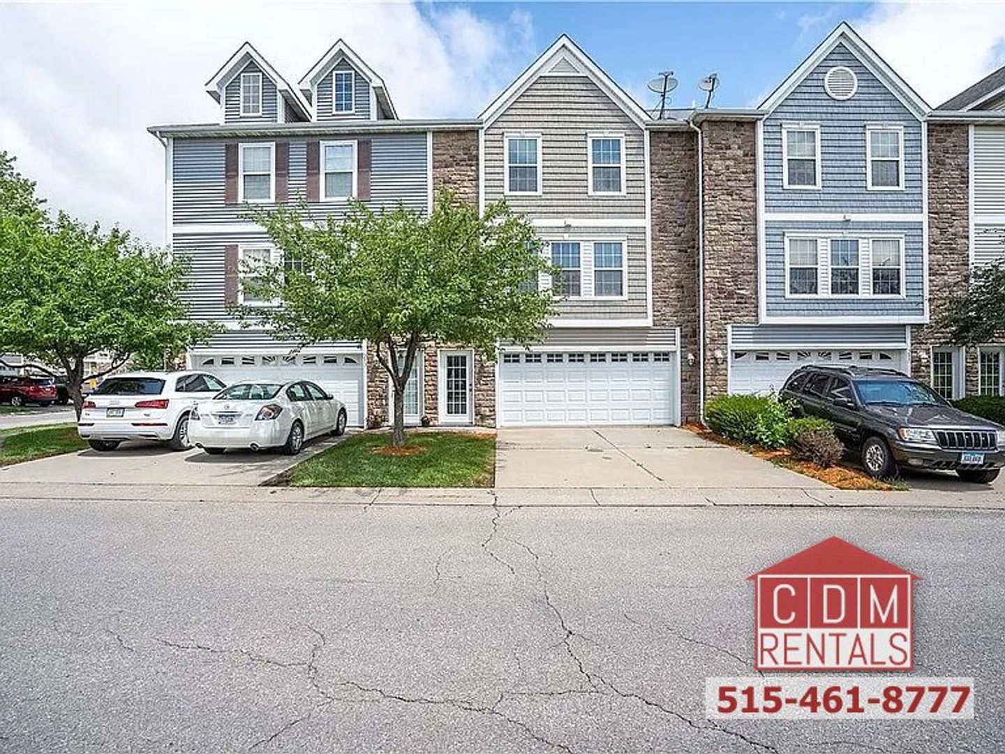 Waukee House: 293 NE Basswood Dr