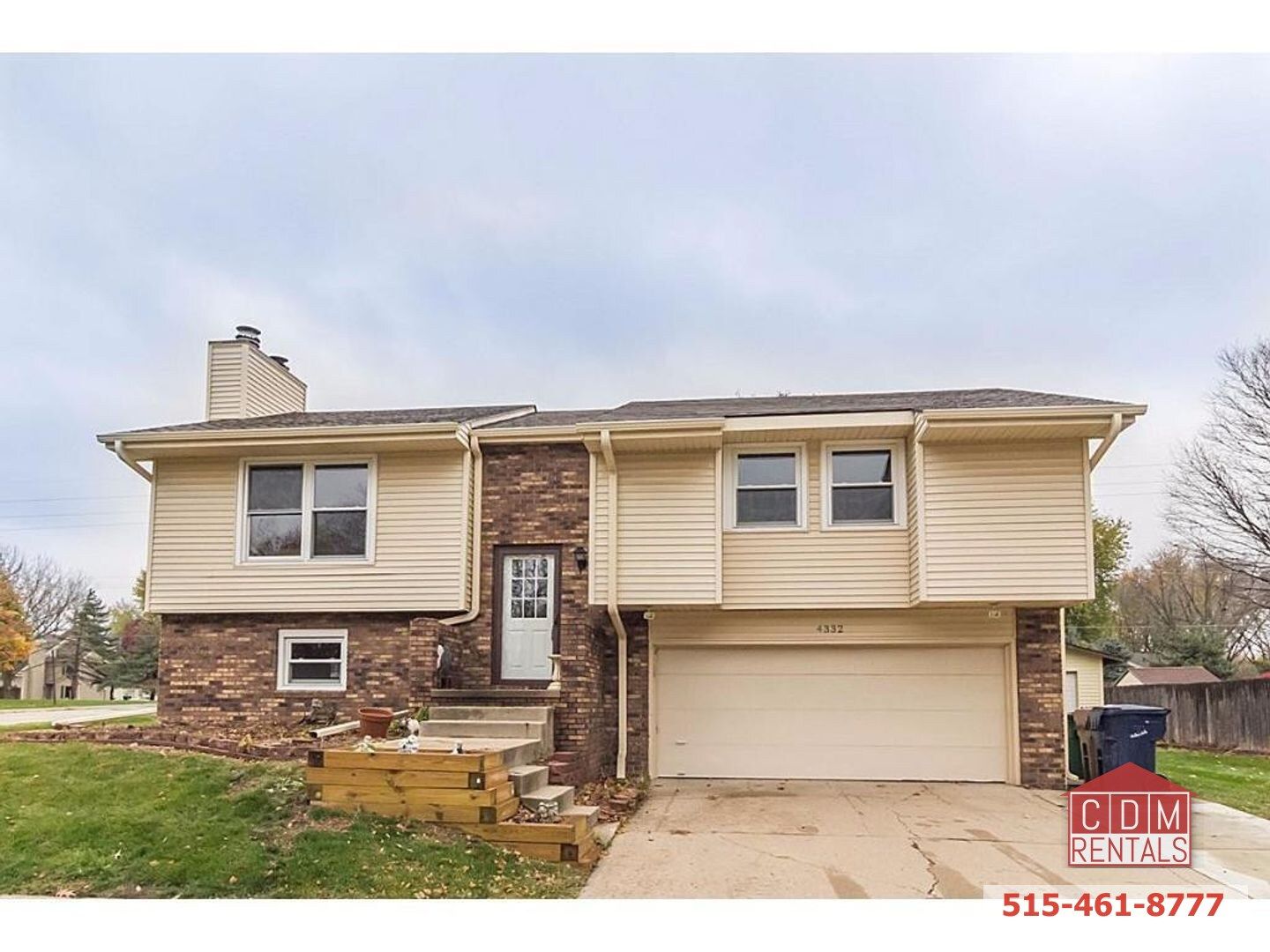 Urbandale House: 4332 Park Ct