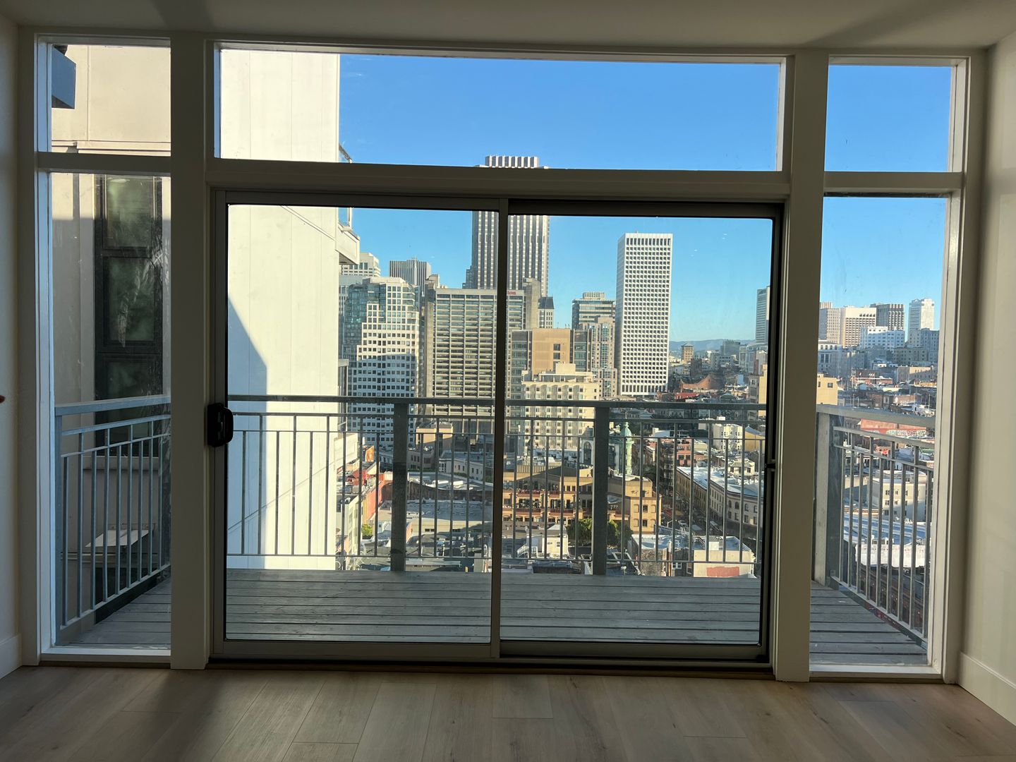 San Francisco Apartment: 471/477 Vallejo