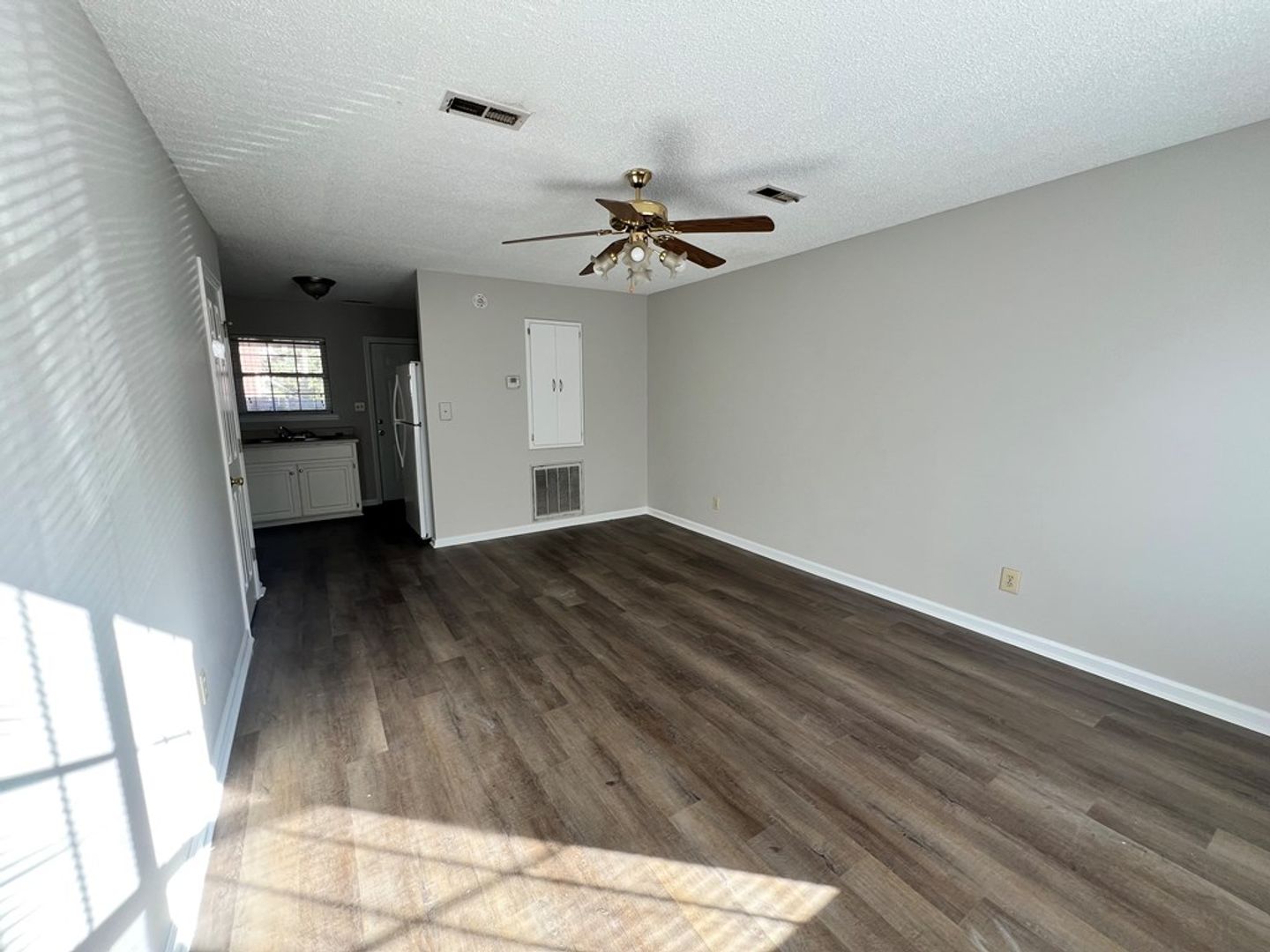 Troy Apartment: 503 Elm St