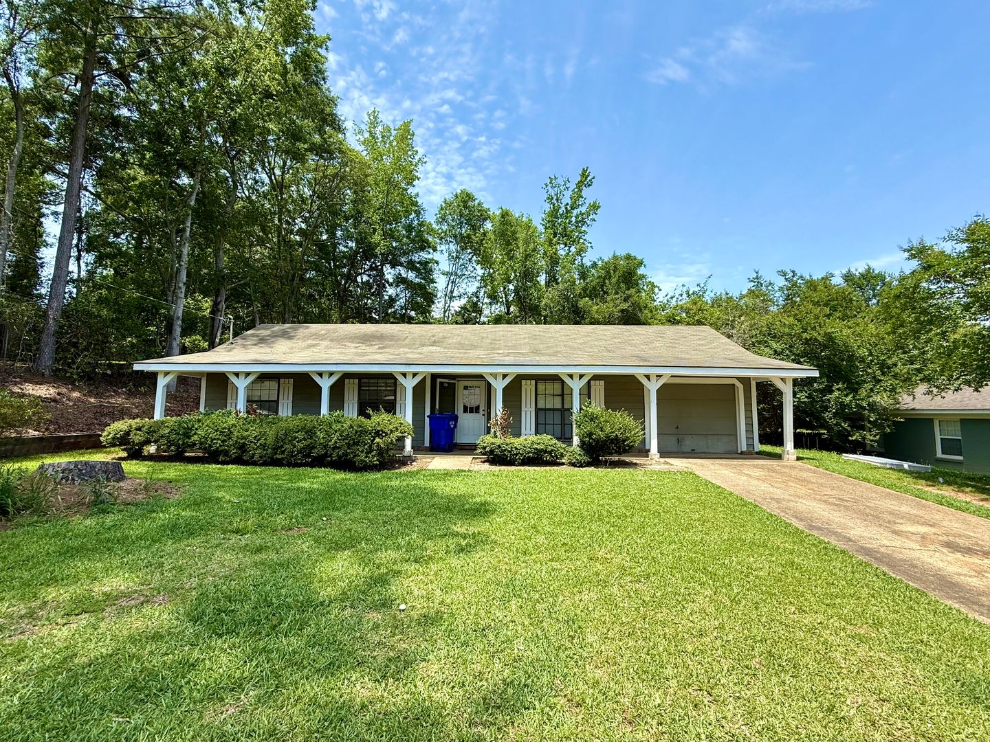 Troy House: 126 Glenwood Ave.