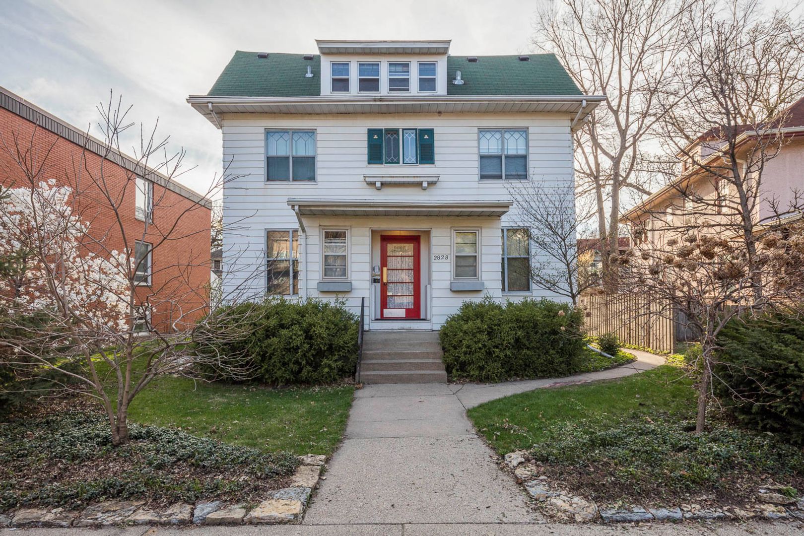 Minneapolis Apartment: 2828 Humboldt Ave S