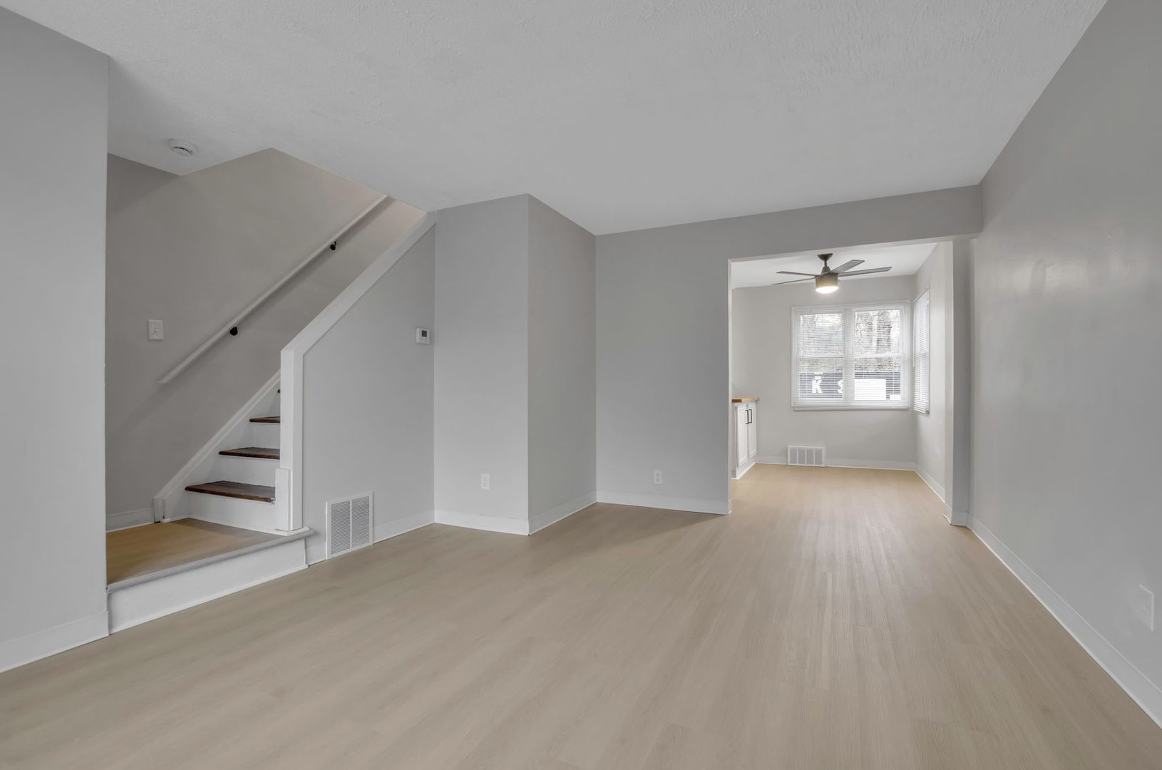 Buffalo Apartment: 4035-4055 & 4075-4123 Harlem Road