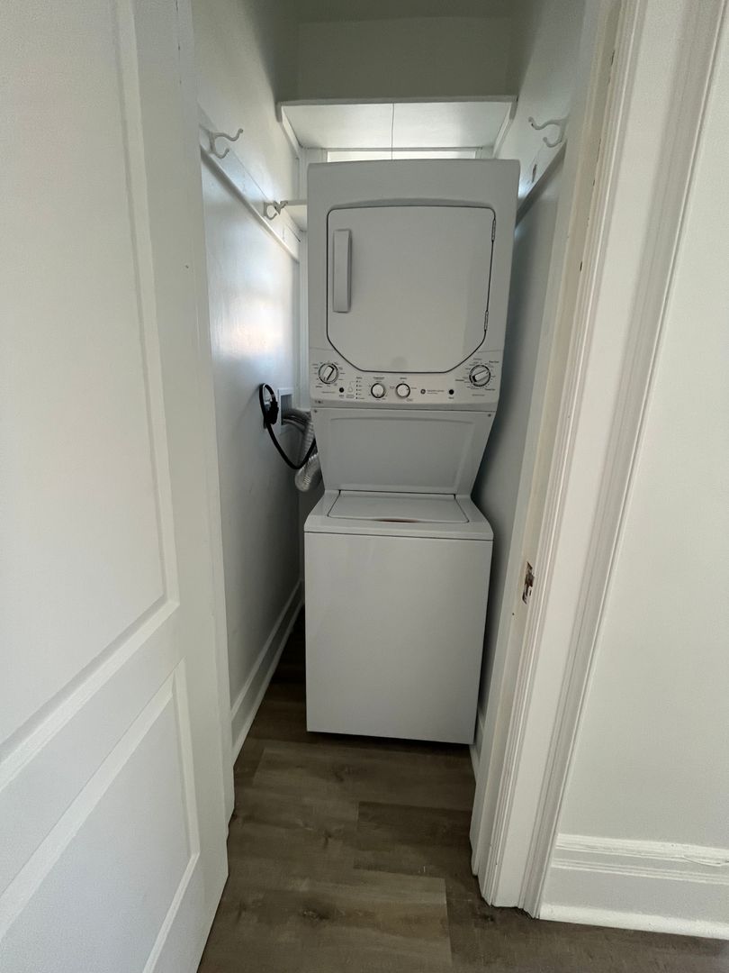 Buffalo Apartment: 26 Irving Place