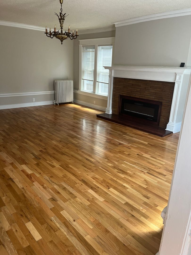 Buffalo Apartment: 159 College Street