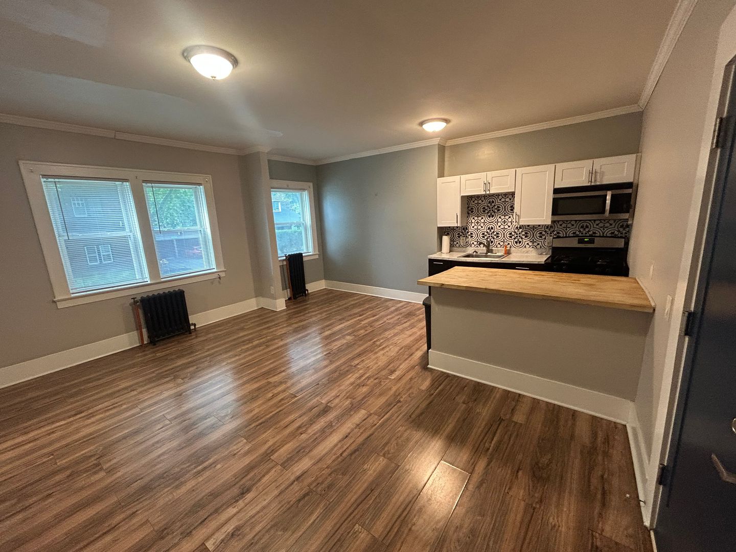 Rochester Apartment: 445 Post Avenue