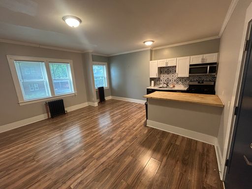 445 Post Avenue, 8 – photo 1