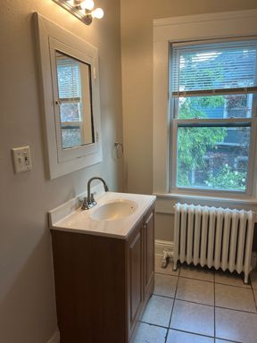 Fully Renovated Allentown Apartment – photo 1