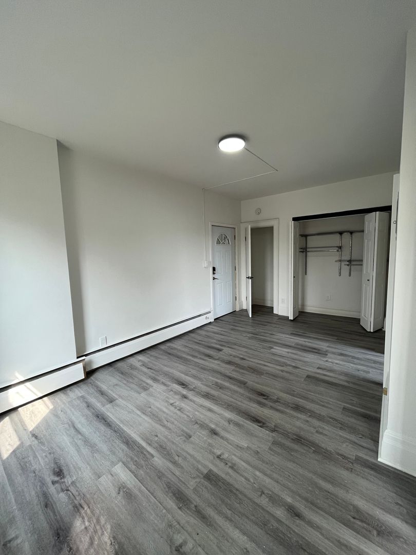 Buffalo Apartment: 26 Irving Place