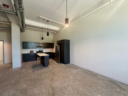 Fully Renovated 1 Bedroom Affordable Apartments – photo 1