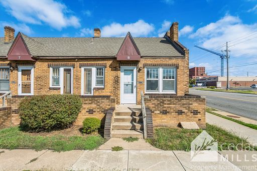 1 Bed 1 Bath Rental at 405 N. Hillside - #8, Wichita, KS – photo 1