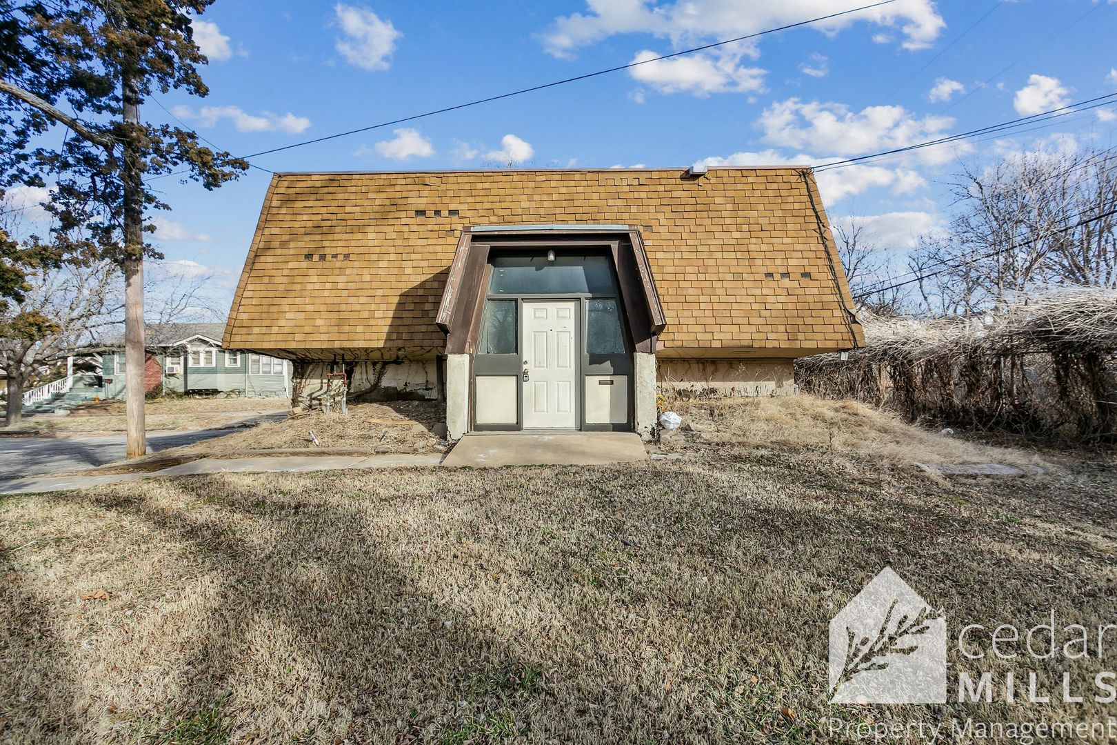 Wichita Apartment: 1632 N. Holyoke