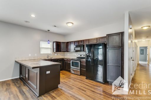 3 Bedroom Townhome Across from Mayberry Magnet! – photo 1