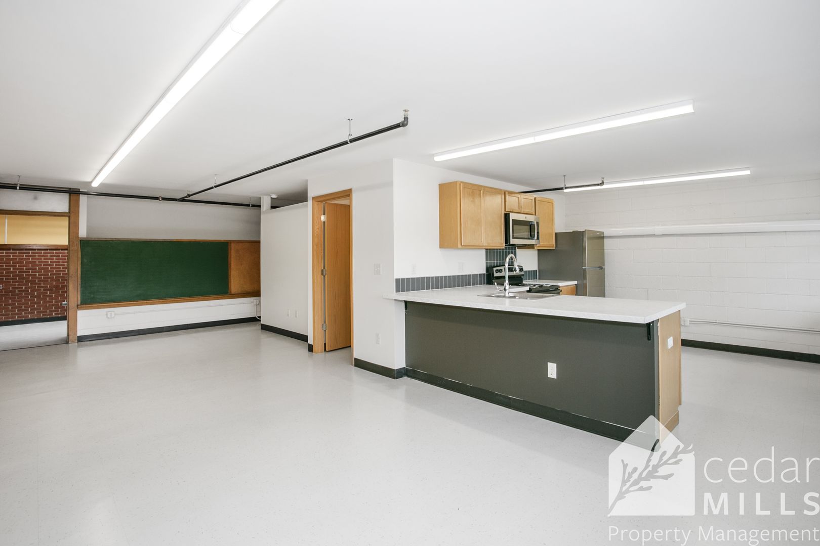 Wichita Apartment: 6123 E 11th St N