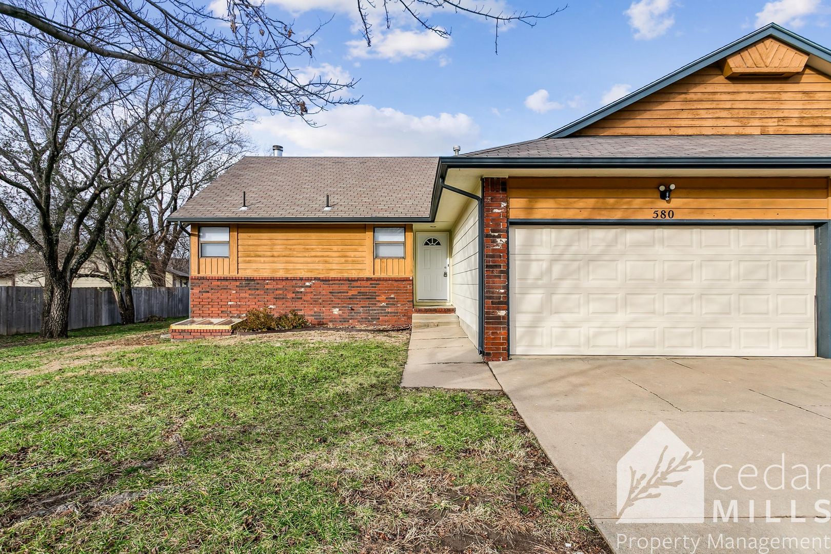 Andover Townhome: 580 W 3rd