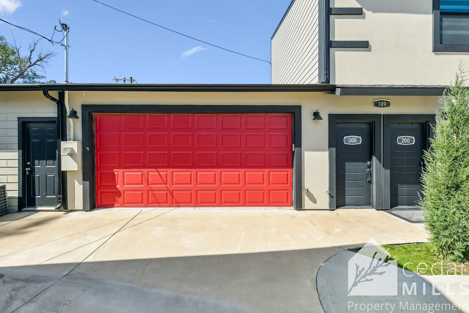 Goddard Apartment: 109 N Main