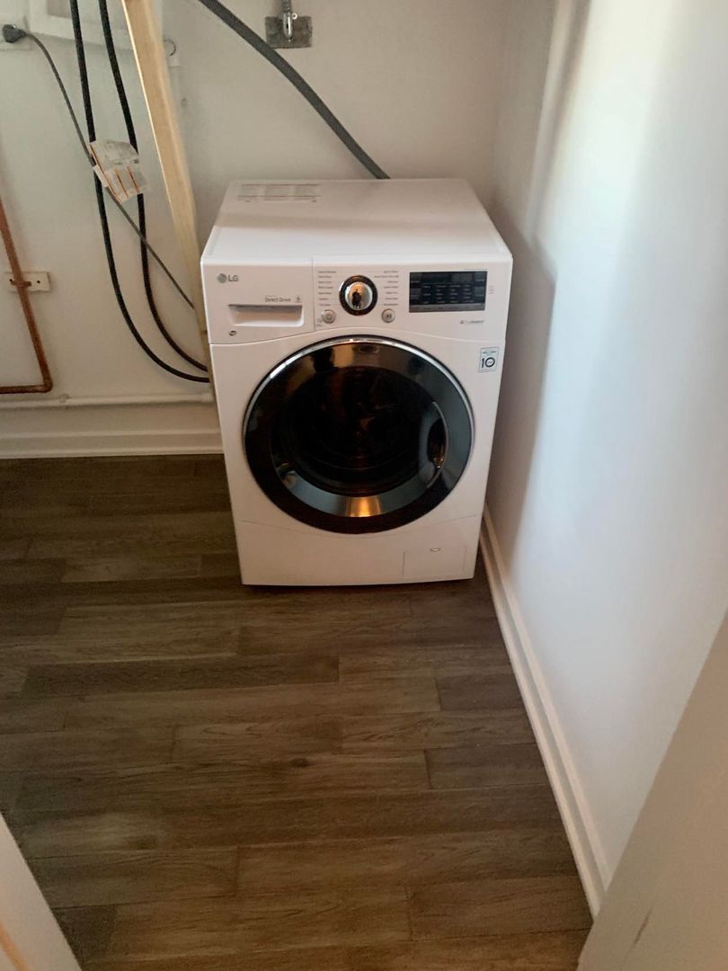 Chicago Apartment: 5240 N. Winthrop - 310