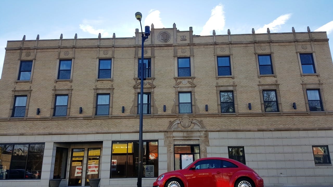 Chicago Apartment: 1409 W. Diversey Pkwy. - 108