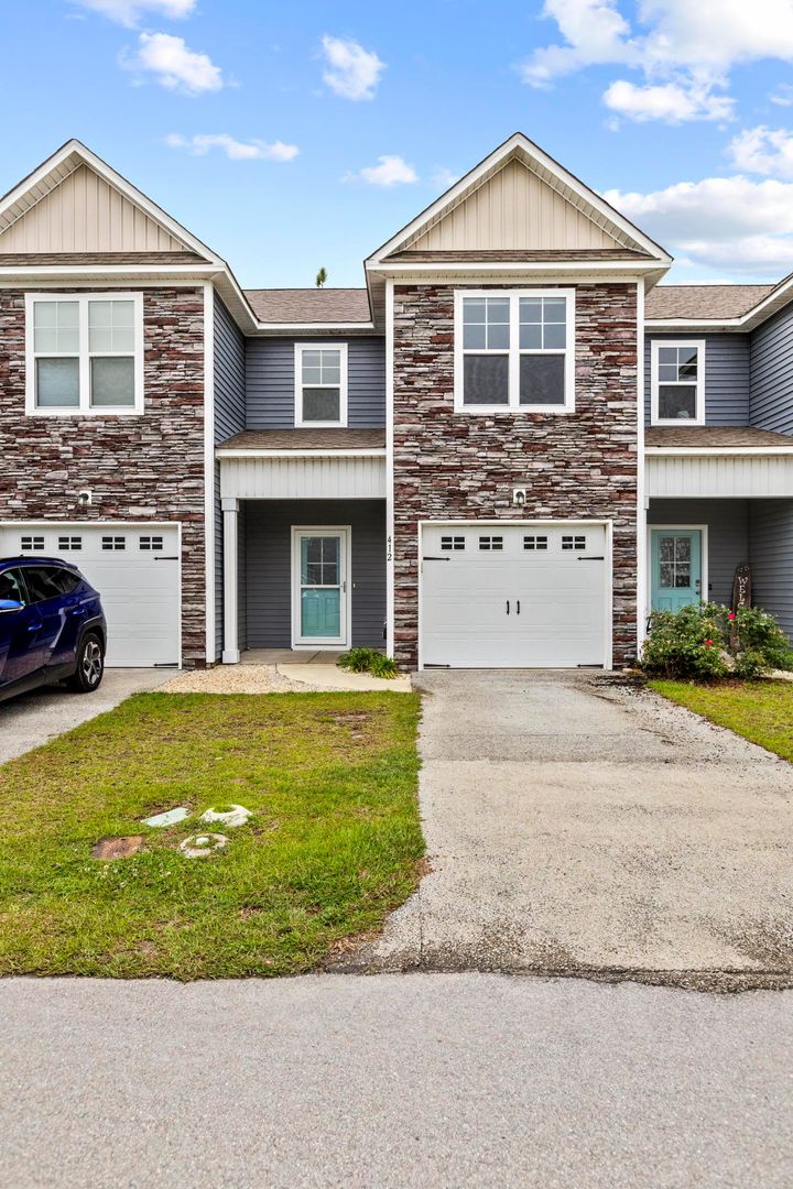 Sneads Ferry Townhome: 412 Guppy Loop