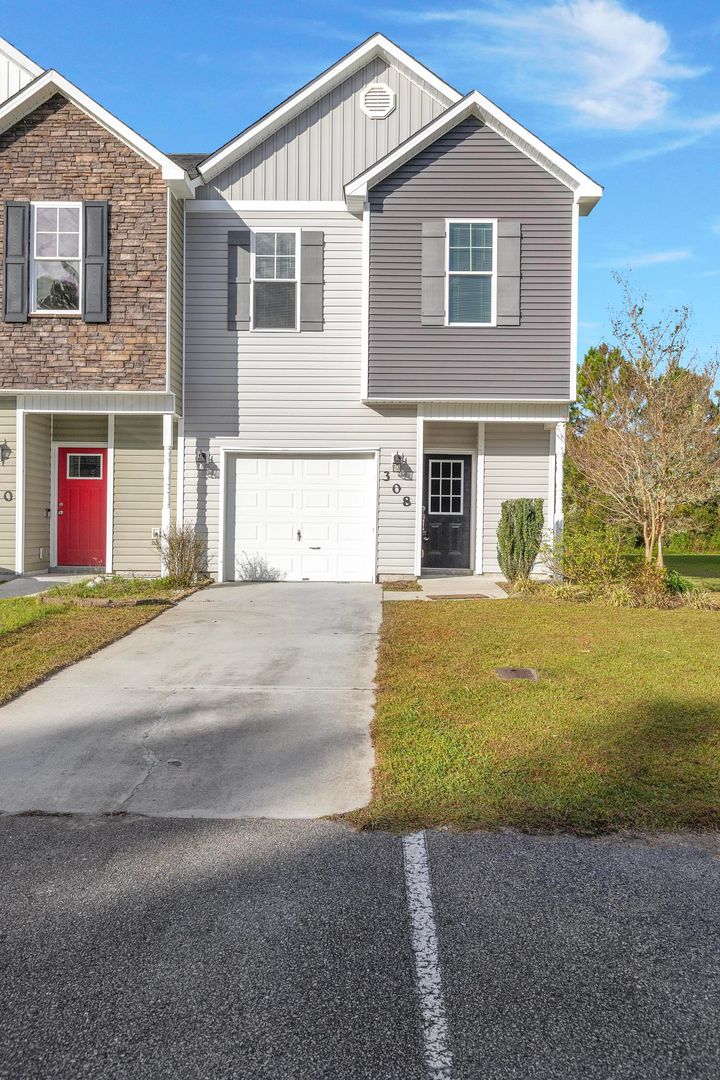Holly Ridge Townhome: 308 Cedar Island Trail