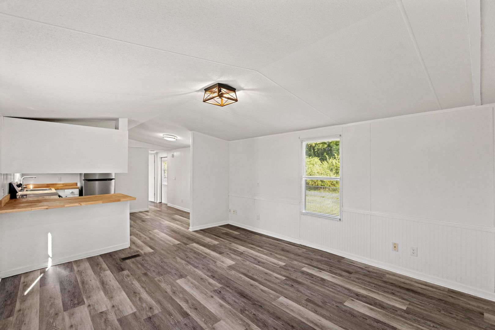 185 Justice Road 5 3 of 12