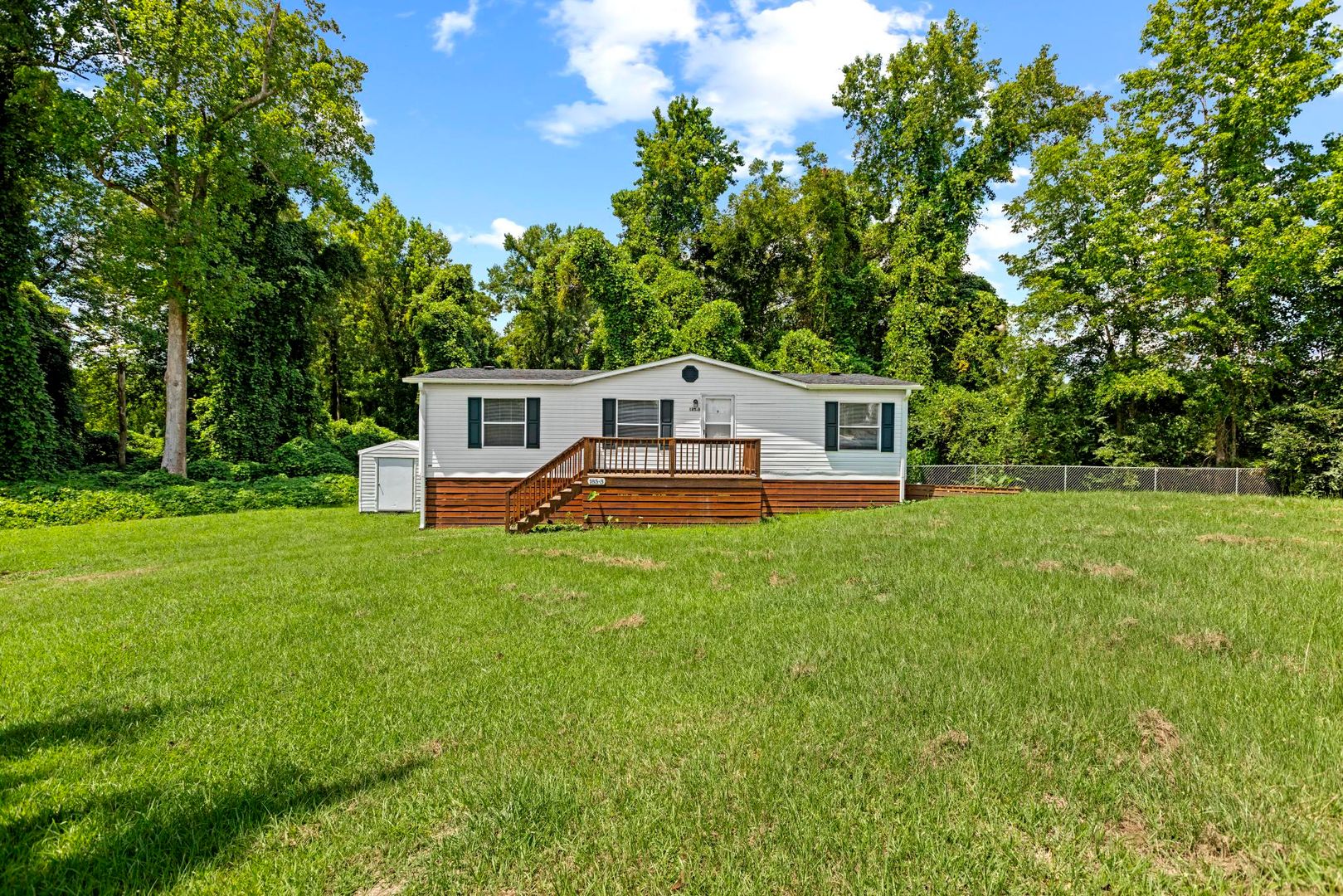 Jacksonville House: 185 Justice Road 3