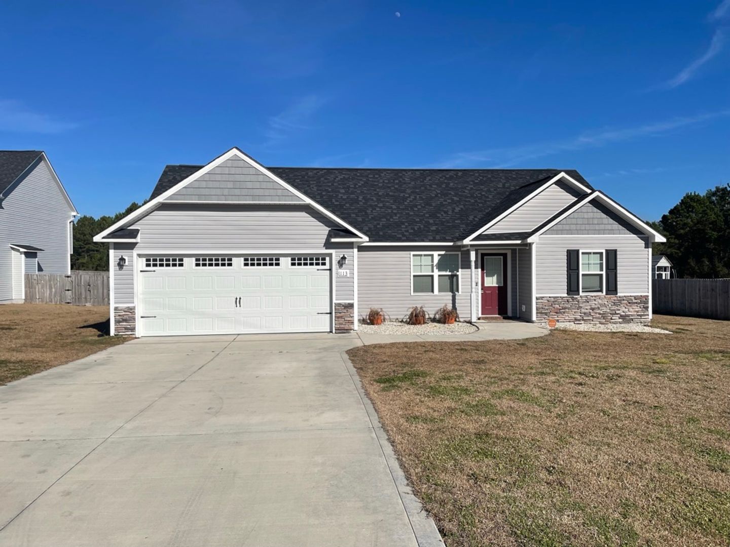 Jacksonville House: 113 Sparrows Point Lane