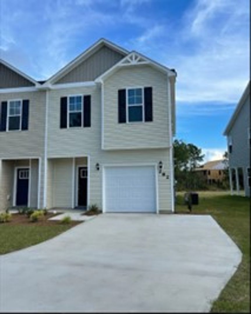 Holly Ridge Townhome: 282 Currituck Drive