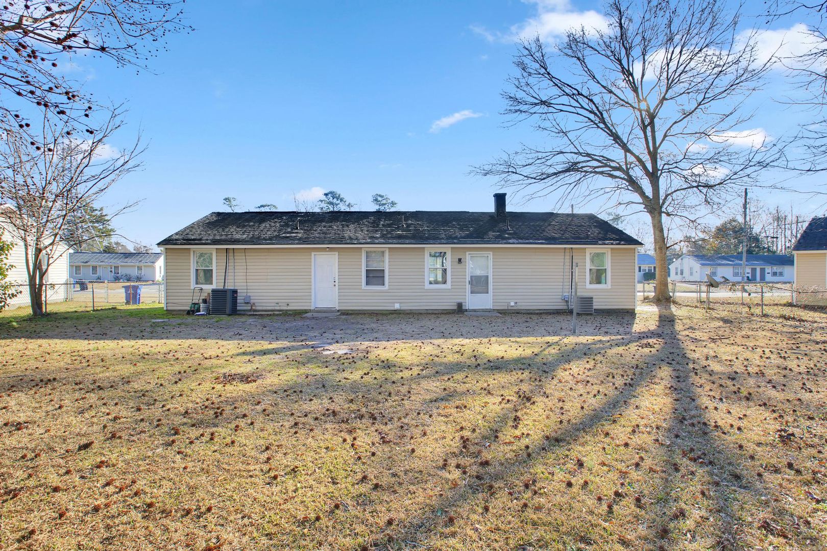 1201 Davis Street 15 of 20