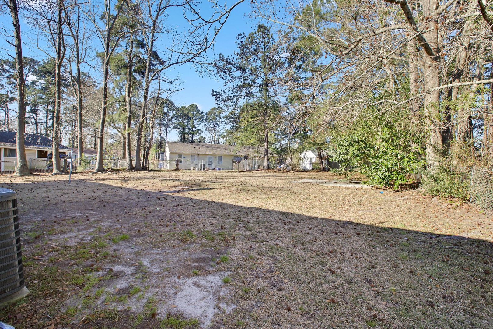 1201 Davis Street 16 of 20