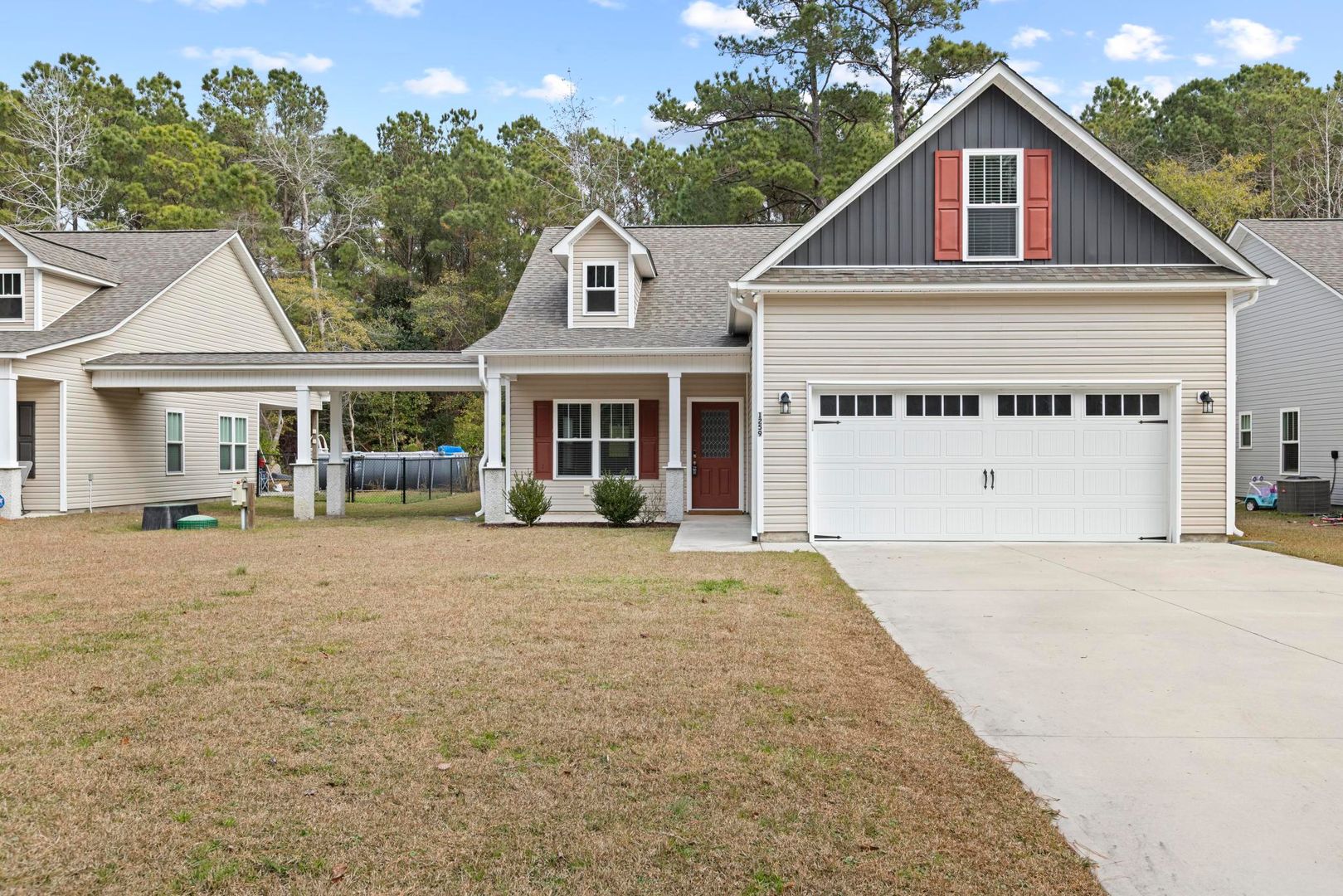 Hampstead House: 1259 Dan Owen Drive