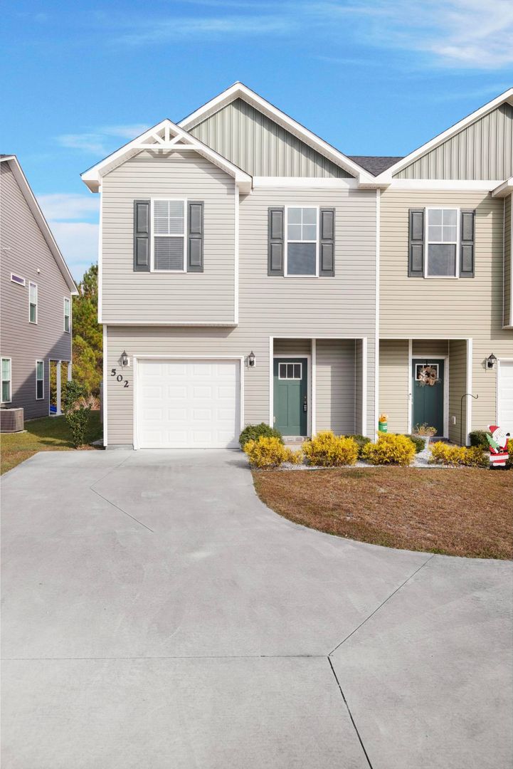 Holly Ridge Townhome: 502 Shallotte Lane