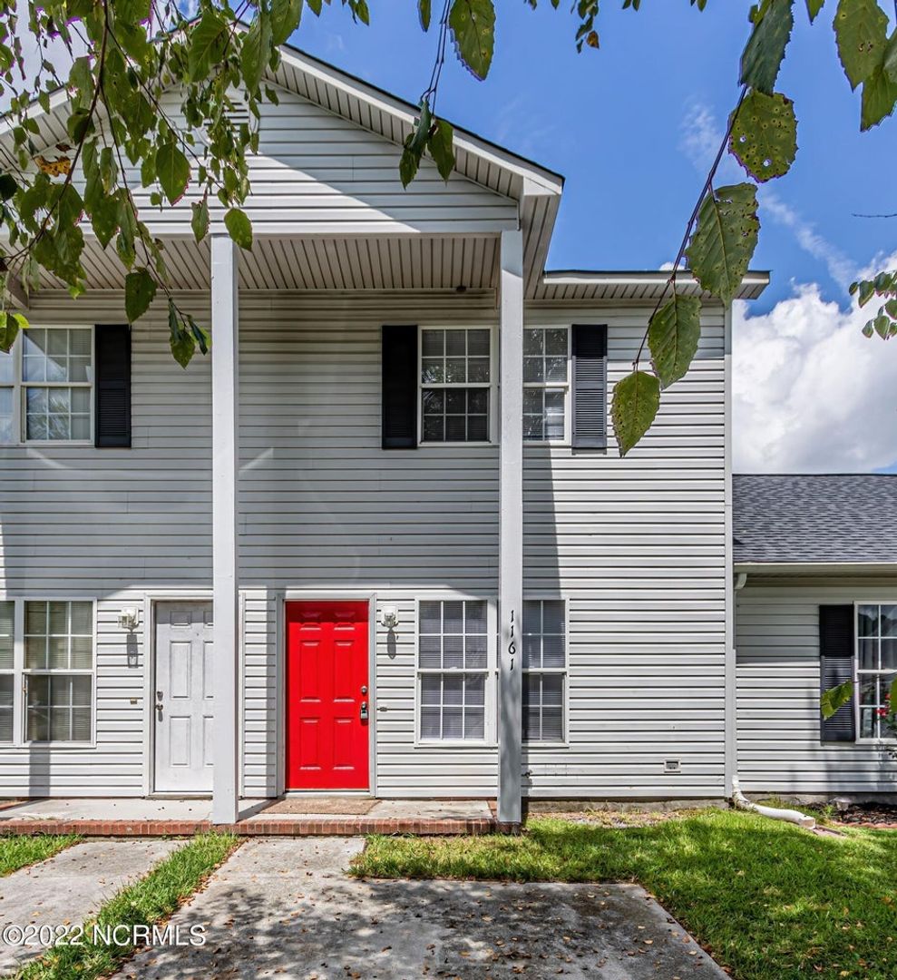 Jacksonville Townhome: 1161 Pueblo Drive