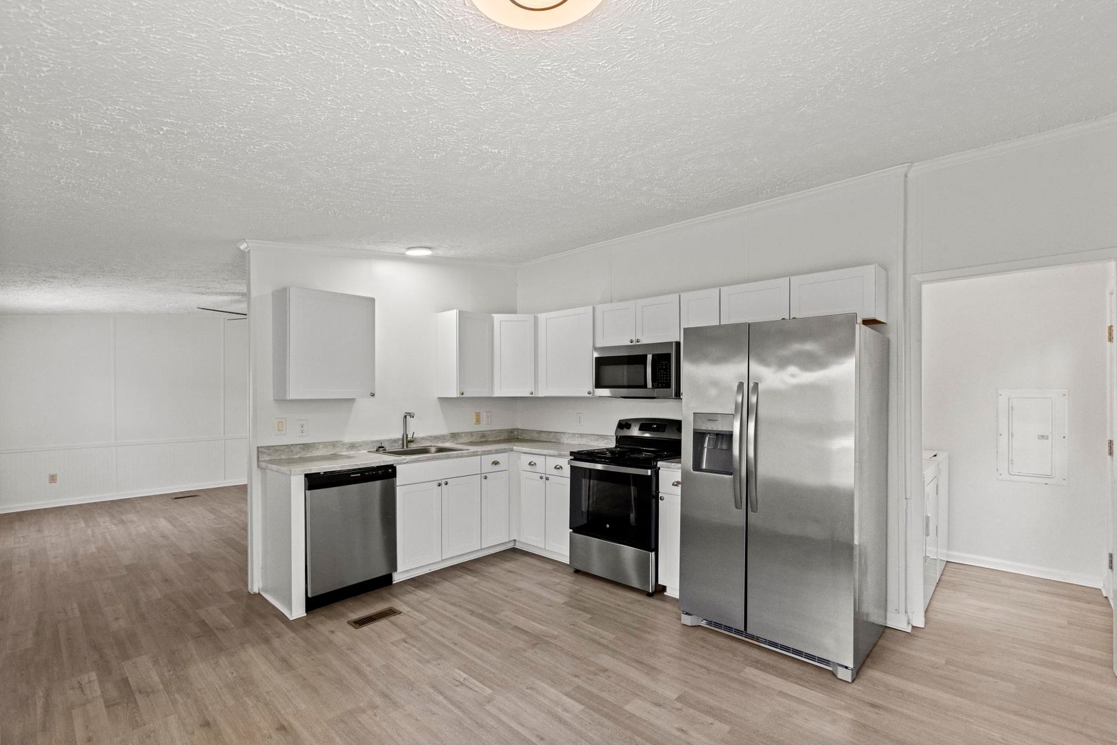 185 Justice Road 3 4 of 8
