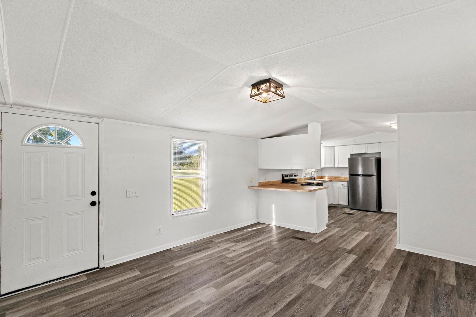 185 Justice Road 5 7 of 12