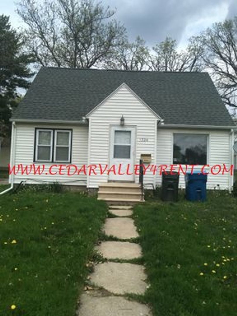 Waterloo House: 1324 Stratford