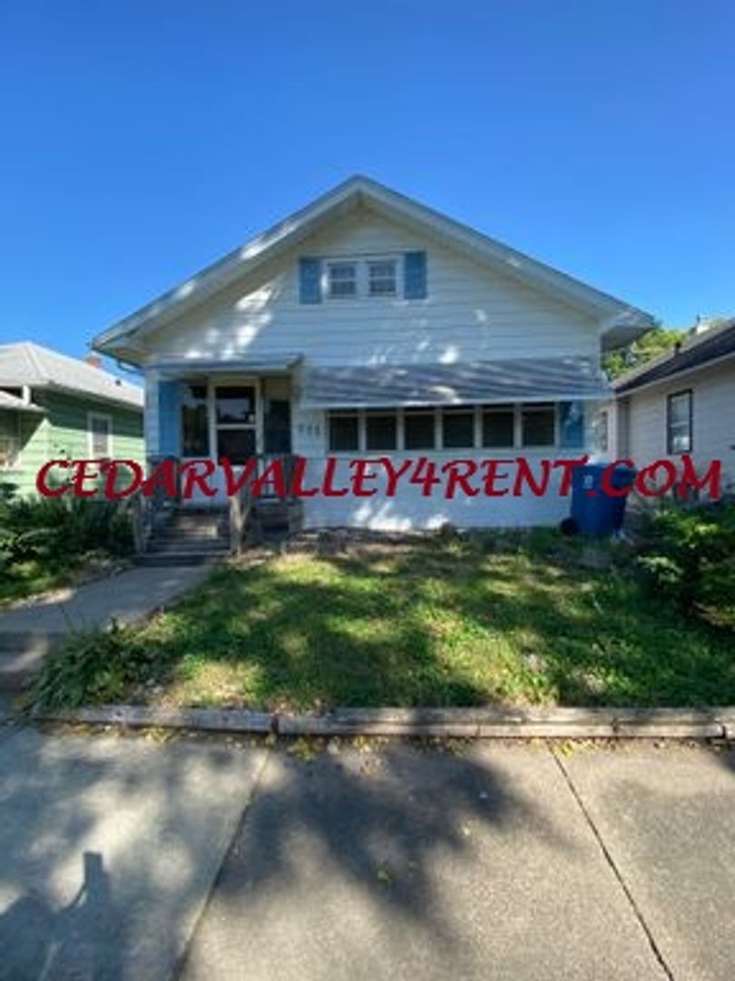 Waterloo House: 905 Baltimore Street