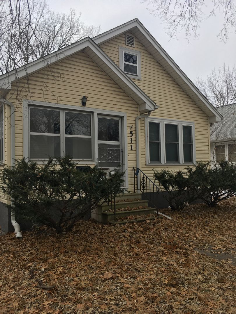 Waterloo House: 511 Cutler St
