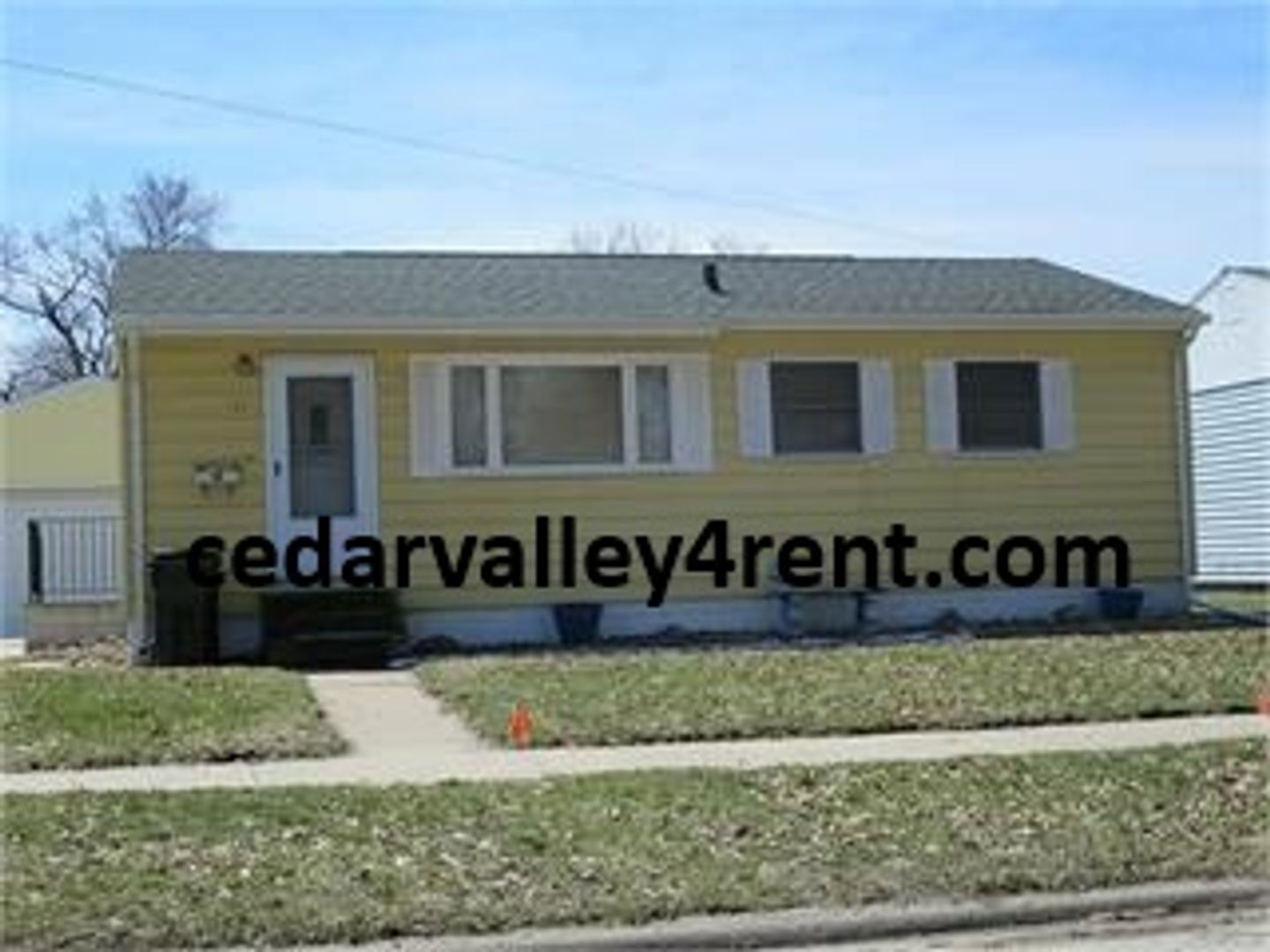 Waterloo House: 717  Bismark Ave