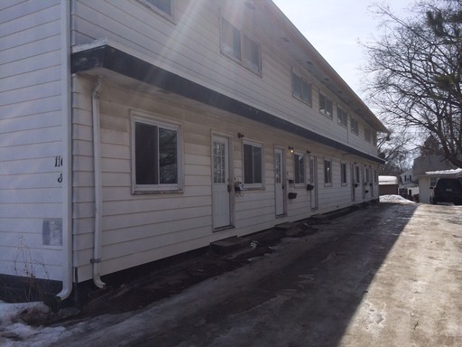 Large 1 Bedroom/1 Bathroom Apt for Rent- 1108 Grant Apt 7 Waterloo, IA