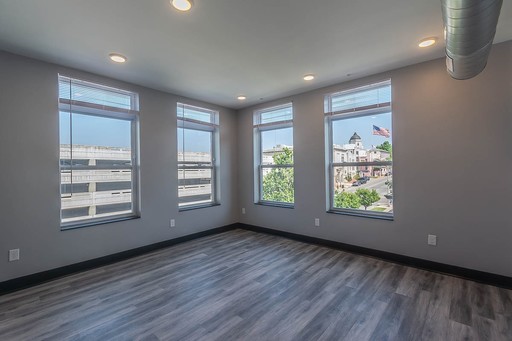 Listing photo thumbnail