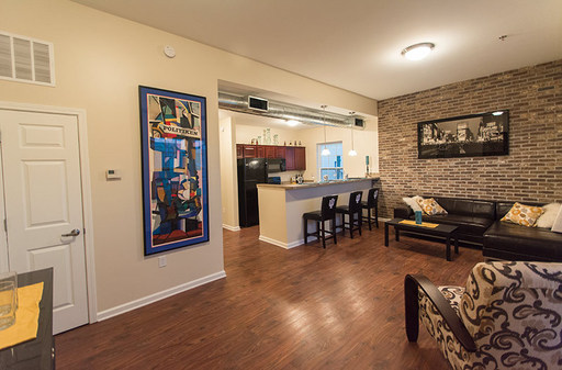 Listing photo thumbnail