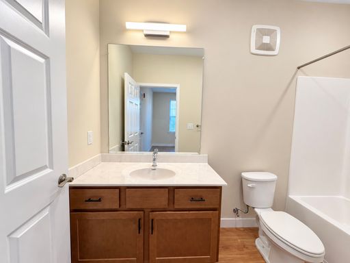 Listing photo thumbnail