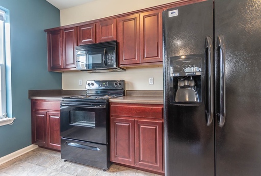 Listing photo thumbnail