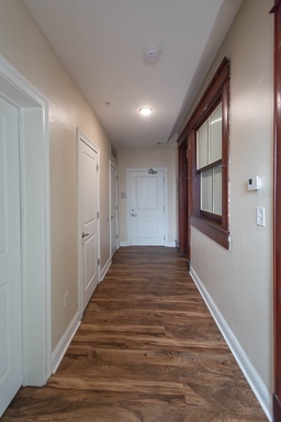 Listing photo thumbnail