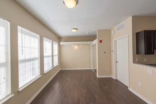 Listing photo thumbnail