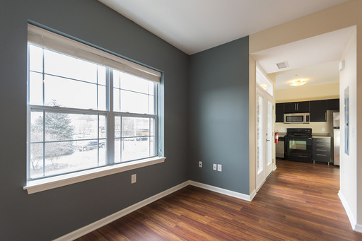 The Bradshire - Roomy Studio with Balcony – photo 1