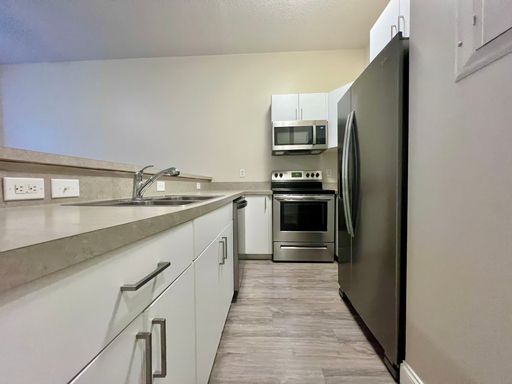 Listing photo thumbnail